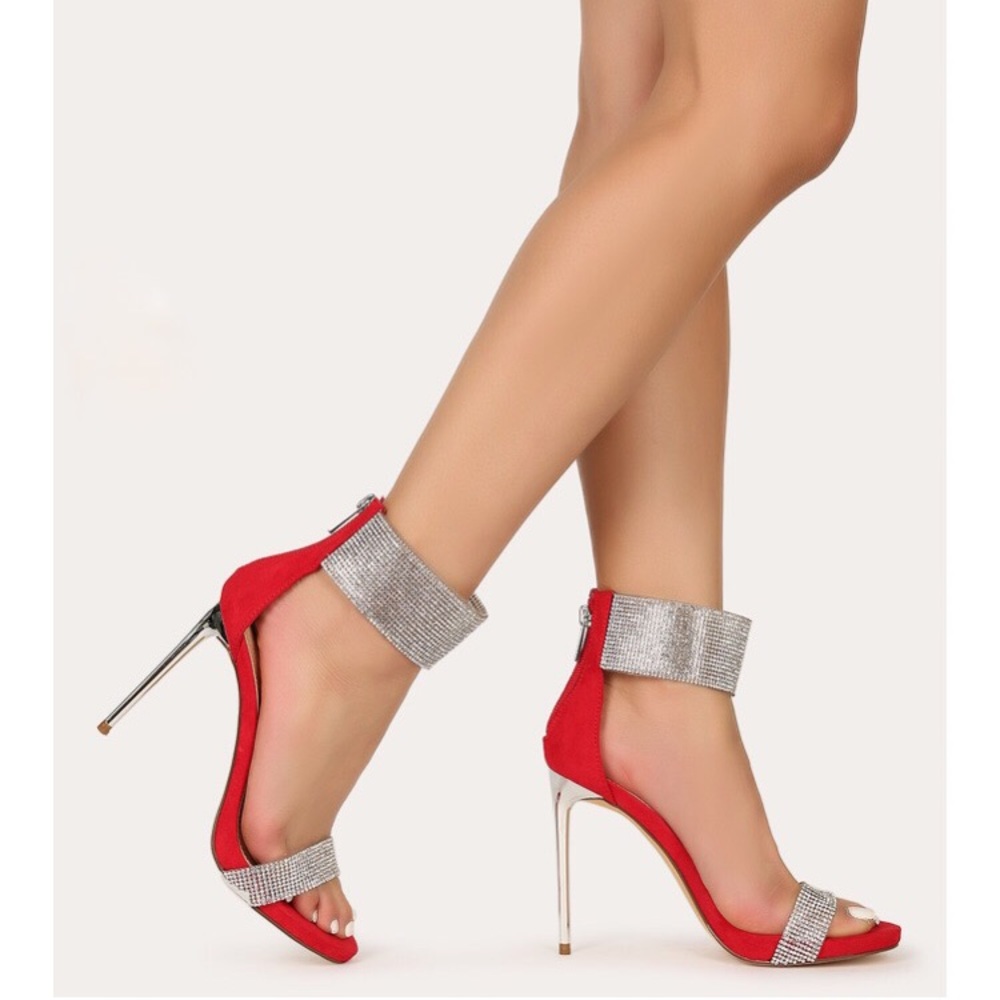 NEW‼️ Liliana Strappy Stiletto Heel with Stones